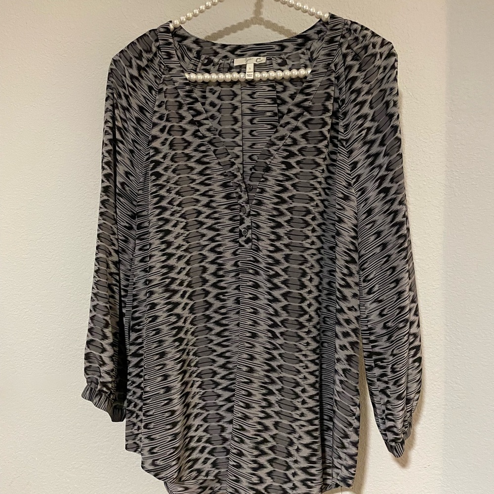 Joie Black and Gray 3/4 Sleeve Silk Blouse